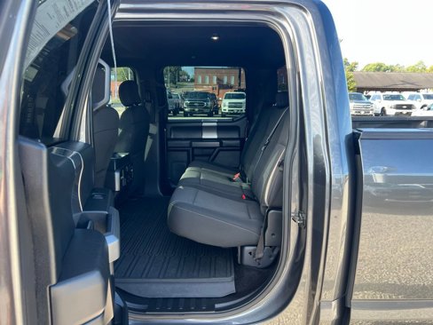 Used 2017 Ford F150 XLT w/ Equipment Group 302A Luxury image 16