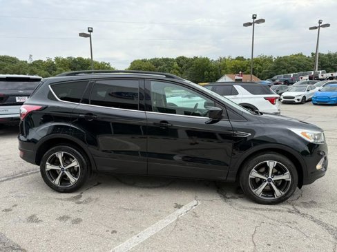 Used 2018 Ford Escape SEL image 8