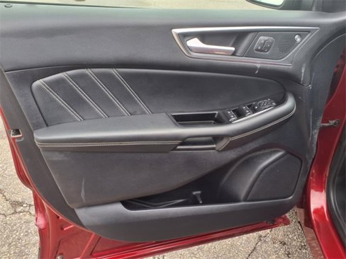 Used 2019 Ford Edge ST w/ Equipment Group 401A image 9