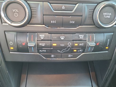 Used 2018 Ford Explorer XLT w/ Equipment Group 202A image 18