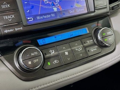 Used 2013 Toyota RAV4 XLE image 18
