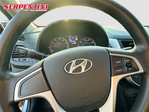 Used 2016 Hyundai Accent SE image 9