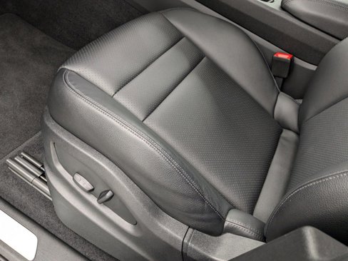 Used 2024 Porsche Cayenne image 5