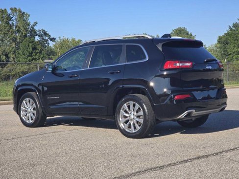 Used 2018 Jeep Cherokee Overland image 22