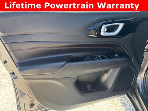 Used 2023 Jeep Compass Trailhawk image 15