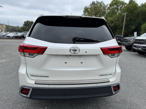 Used 2018 Toyota Highlander AWD V6 image 25