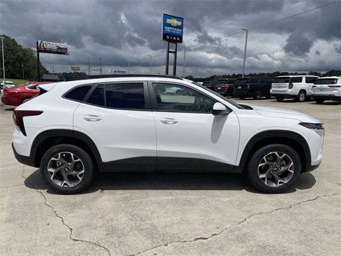 New 2025 Chevrolet Trax LT w/ Driver Confidence Package image 7