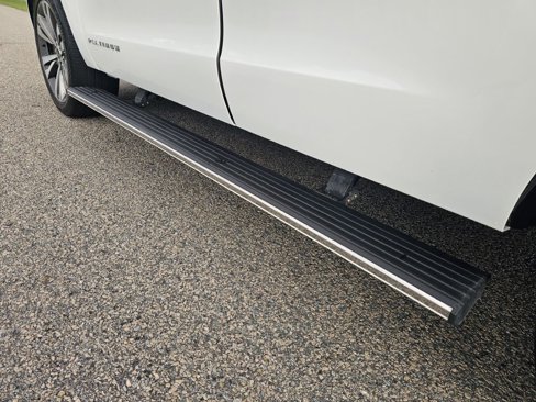 Used 2020 Ford Expedition Platinum image 11