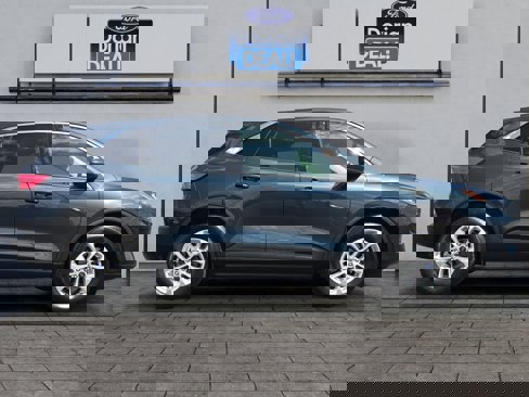 Certified 2022 Ford Escape SE w/ Convenience Package image 2