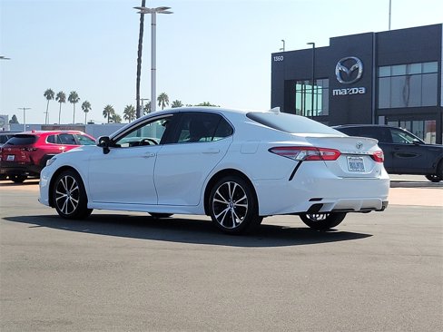 Used 2019 Toyota Camry L image 3