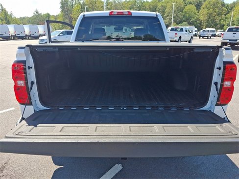 Used 2018 Chevrolet Silverado 1500 LT image 29
