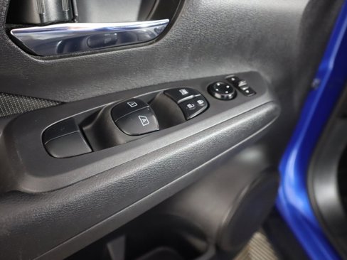 Used 2023 Nissan Kicks SV image 36