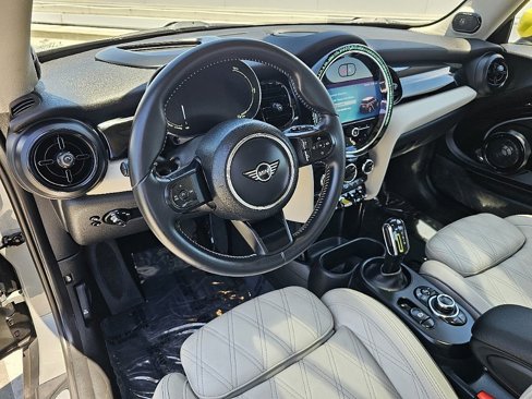 Used 2023 MINI Cooper SE image 23