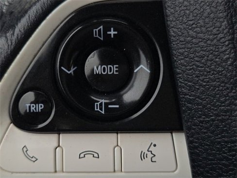 Used 2017 Toyota Prius Four image 29