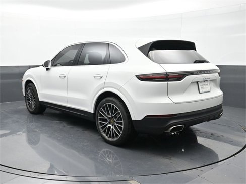 Certified 2021 Porsche Cayenne image 3