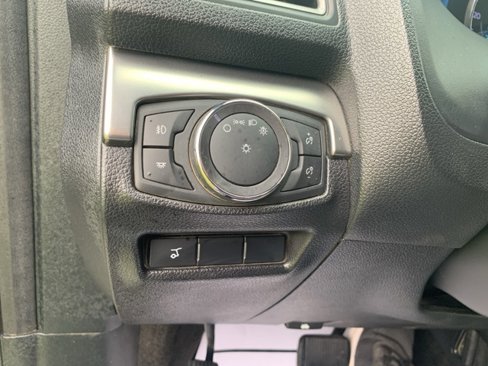 Used 2018 Ford Explorer XLT w/ Equipment Group 201A image 22