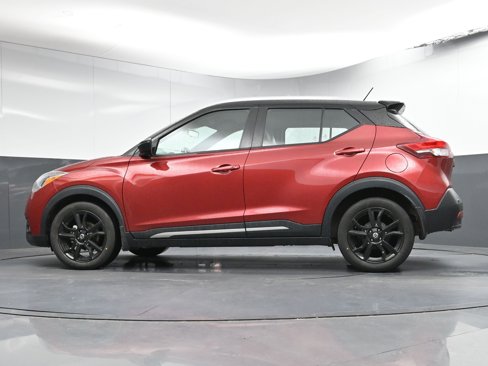 Used 2020 Nissan Kicks SR image 28