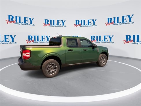 New 2025 Ford Maverick XLT image 8