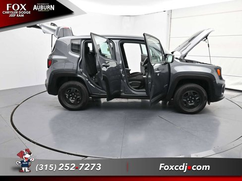 Used 2022 Jeep Renegade Sport image 36