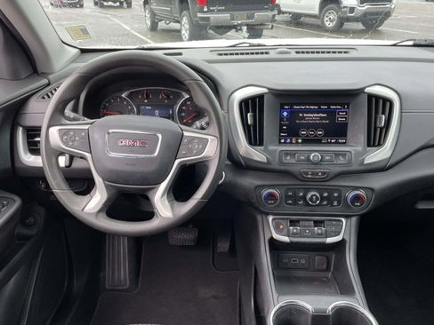 Used 2023 GMC Terrain SLE w/ Driver Convenience Package image 12