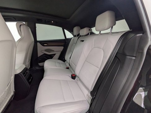 Used 2024 Porsche Macan 4 Electric image 21