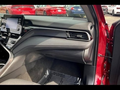 Used 2022 Toyota Camry LE w/ Carpet Mat Package (TMS) image 24