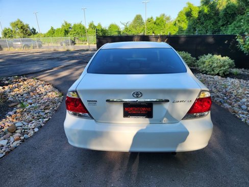 Used 2005 Toyota Camry LE image 4