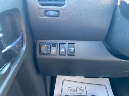 Used 2016 Nissan Frontier PRO-4X image 17