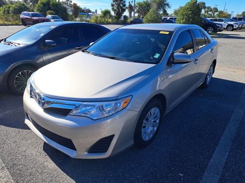 Used 2014 Toyota Camry LE image 8