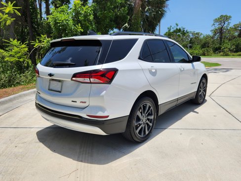 Used 2023 Chevrolet Equinox RS w/ RS Leather Package image 7