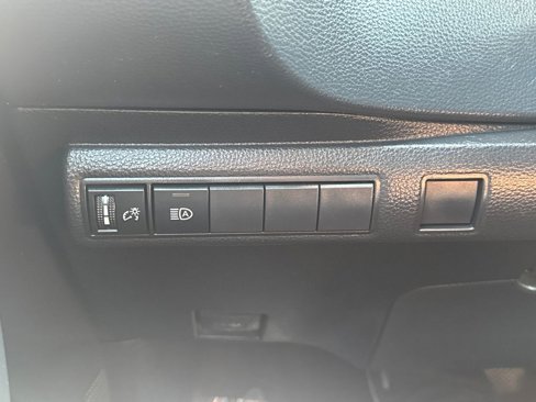 Used 2022 Toyota Corolla LE image 28