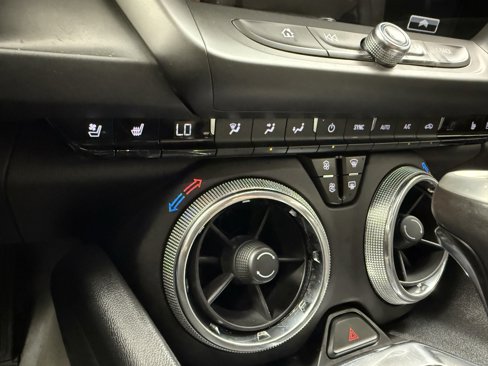 Used 2018 Chevrolet Camaro LT image 13