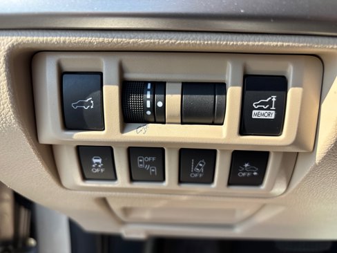 Used 2018 Subaru Outback 3.6R Limited image 16