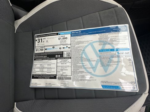 Used 2025 Volkswagen Taos SE image 37