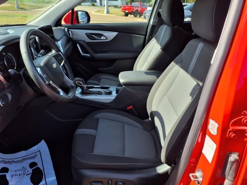 Used 2023 Chevrolet Blazer LT image 12