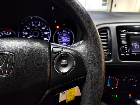 Used 2019 Honda HR-V LX image 29