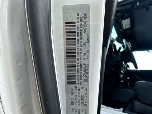 Used 2018 Jeep Wrangler Sport image 26