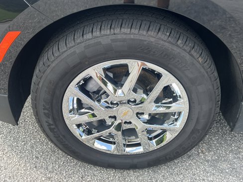 Used 2023 Chevrolet Equinox LT image 12
