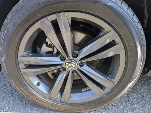 Used 2022 Volkswagen Atlas Cross Sport SEL R-Line image 9