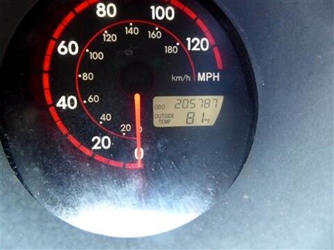 Used 2004 Pontiac Vibe w/ Moon And Tunes Value Package image 12