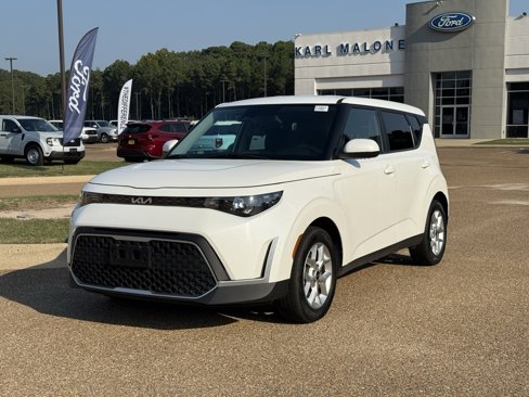 Used 2023 Kia Soul LX w/ Option Group 015 image 1