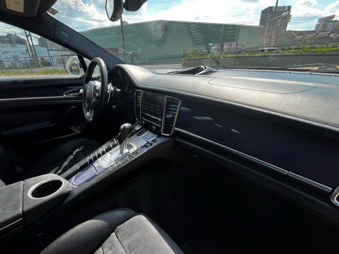 Used 2013 Porsche Panamera GTS image 71