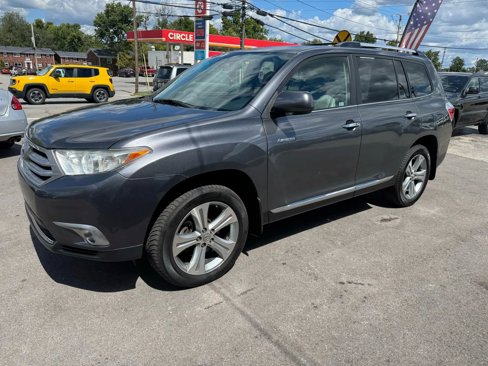 Used 2011 Toyota Highlander Limited w/ Tow Pkg image 6