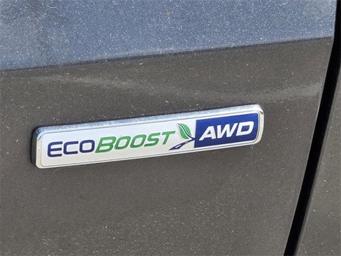 Used 2020 Ford Escape Titanium image 8