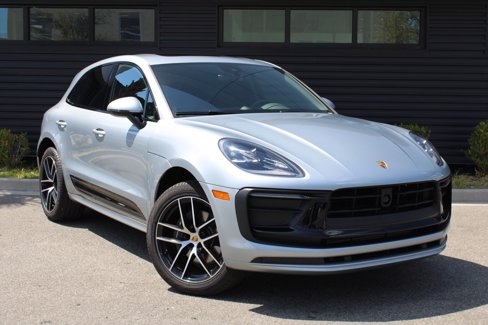 Certified 2024 Porsche Macan image 9