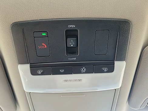 Used 2023 Nissan Altima 2.5 SV w/ SV Premium Package image 25