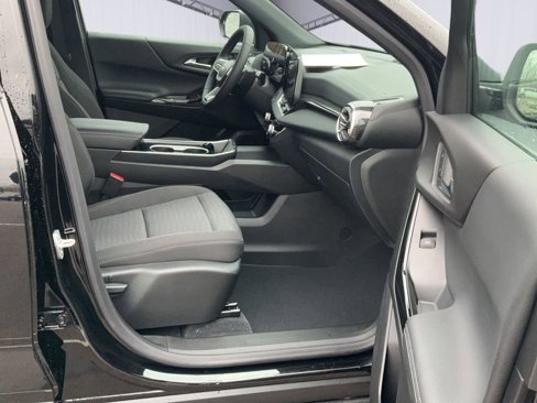 New 2025 Chevrolet Equinox LT image 13
