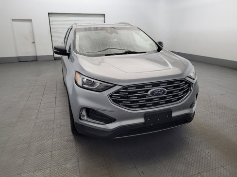 Used 2020 Ford Edge Titanium image 14