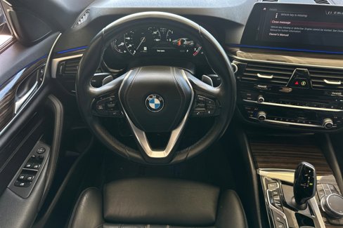 Used 2019 BMW 530i w/ Premium Package image 29
