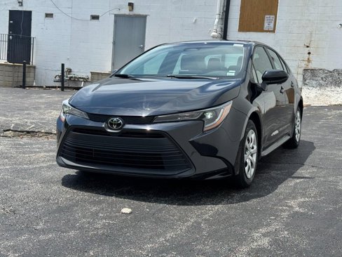 Used 2024 Toyota Corolla LE image 6